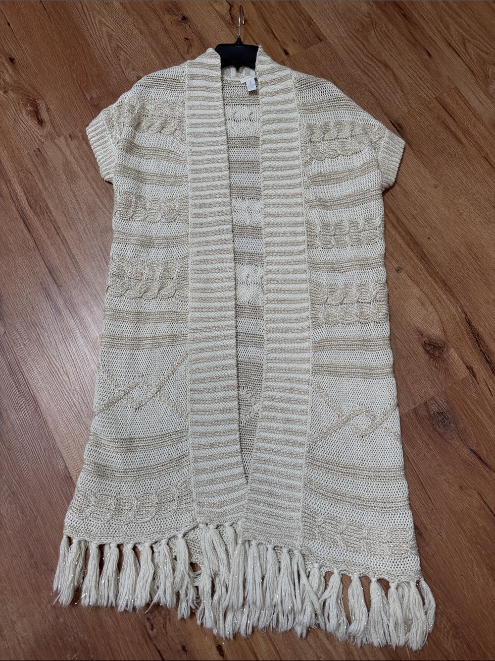 Chico's Cream/Gold Cable-Knit Fringe Open Front Sweater Vest, size 1 (M) - Picture 2 of 4